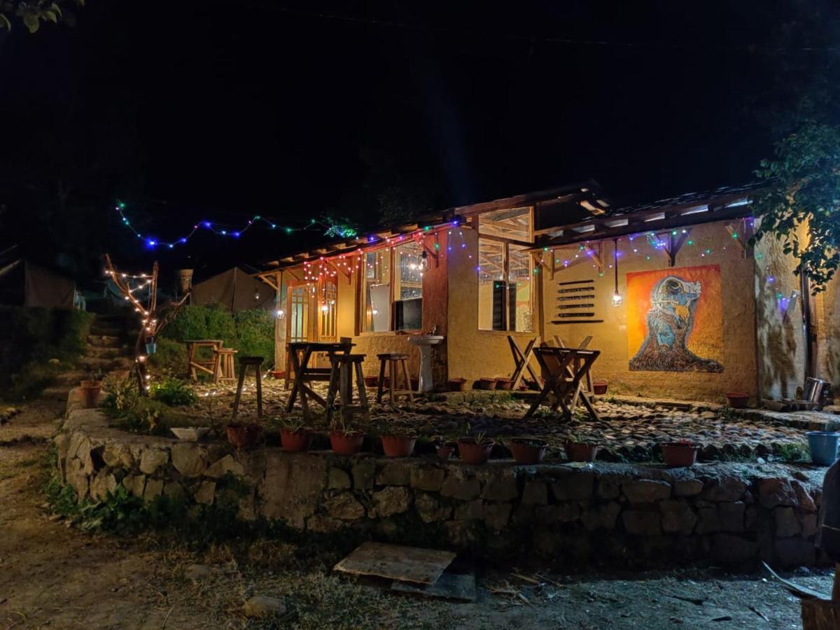 Monkey Mud House And Camps, Bir Hostel Exterior photo