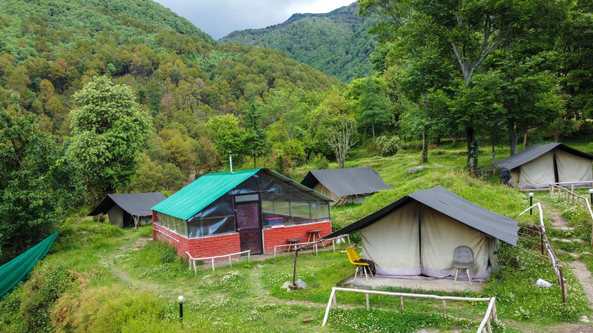 Monkey Mud House And Camps, Bir Hostel Exterior photo